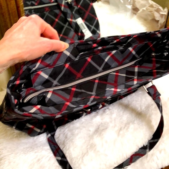 New Vera Bradley Work Tote. A nice bag with many compartments and laptop holder. - Picture 4 of 17